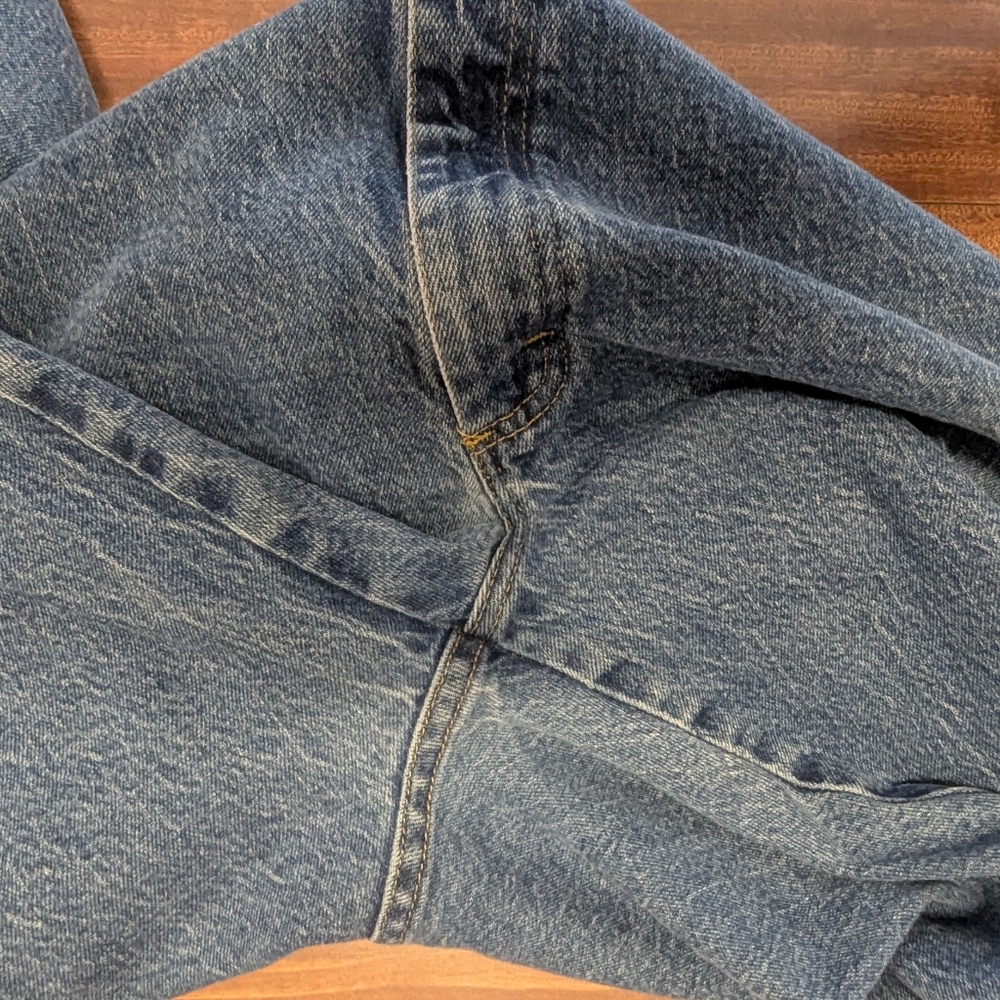 Men's Wrangler Blue Jeans - Picture 7 of 12